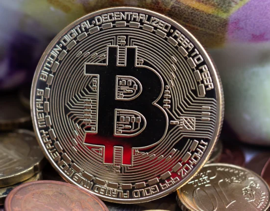 تبني العملات الرقمية في الدول العربية